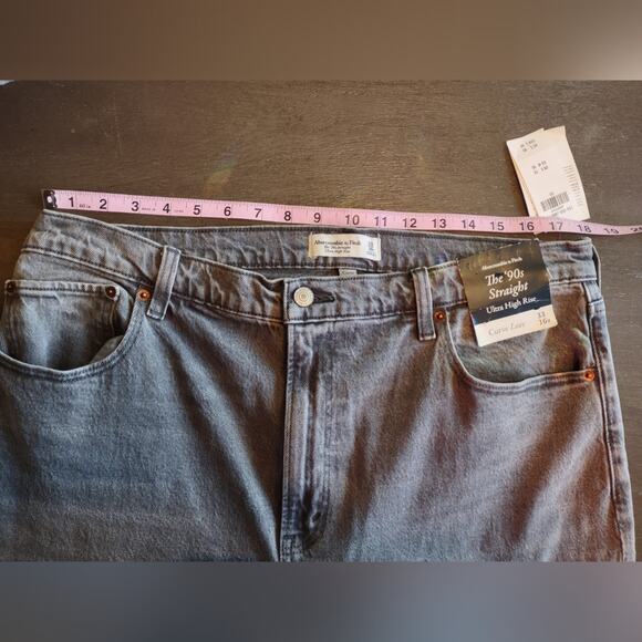 Abercrombie & Fitch Curve Love Ultra High Rise 90s Straight Jean Size 33/16R - Picture 5 of 16